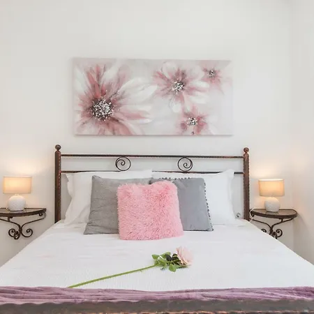 Amaryllis Vila *