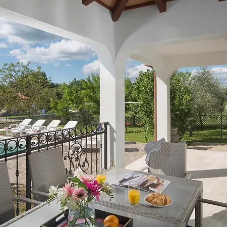 Amaryllis Villa Labin (Istria)